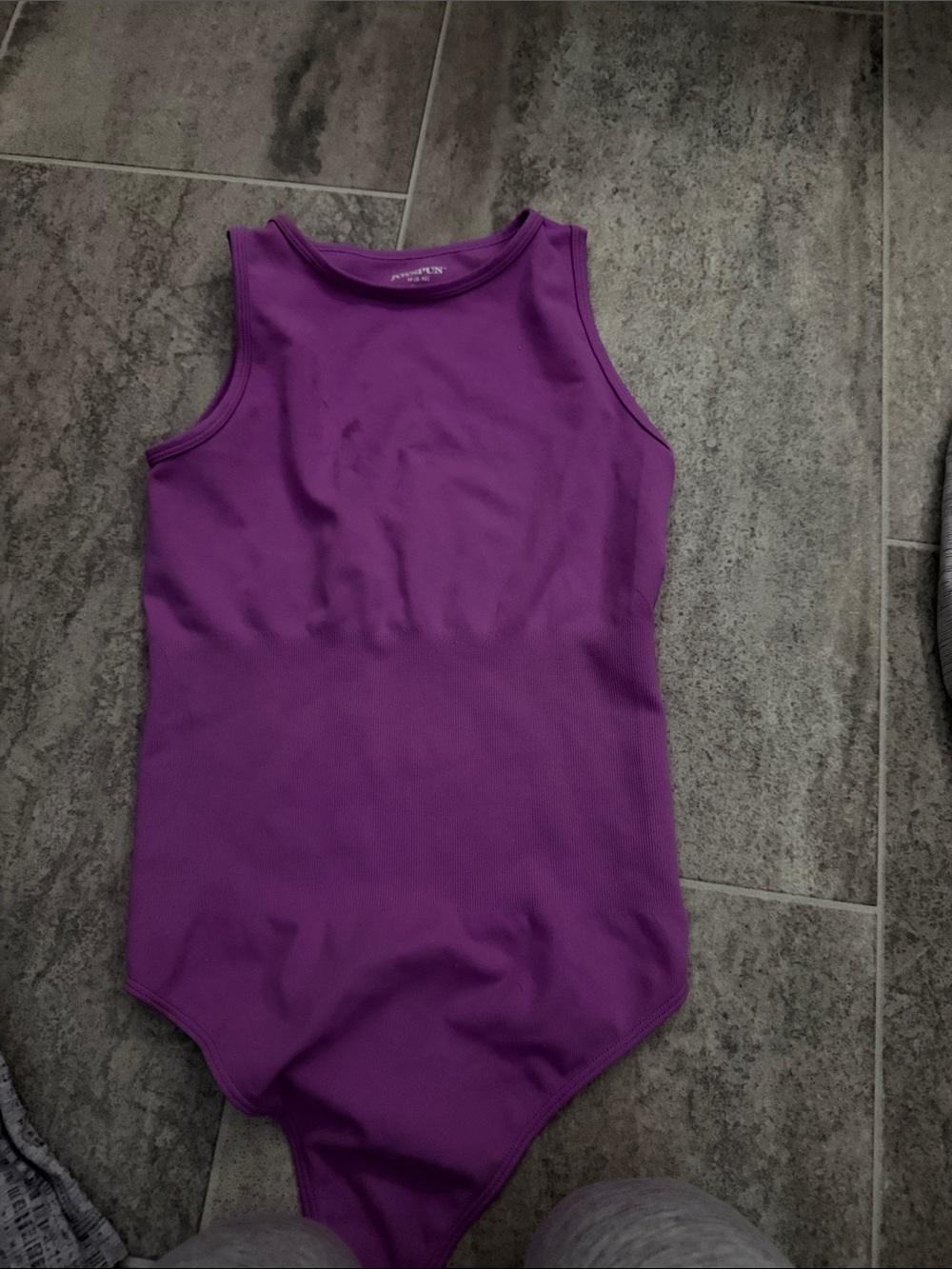 Women’s compression bodysuit super flattering 💕